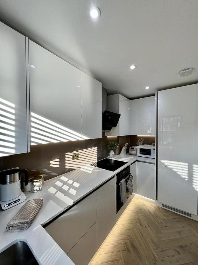 Charming 3-Bed House With 1 Parking Space 캔터베리 외부 사진
